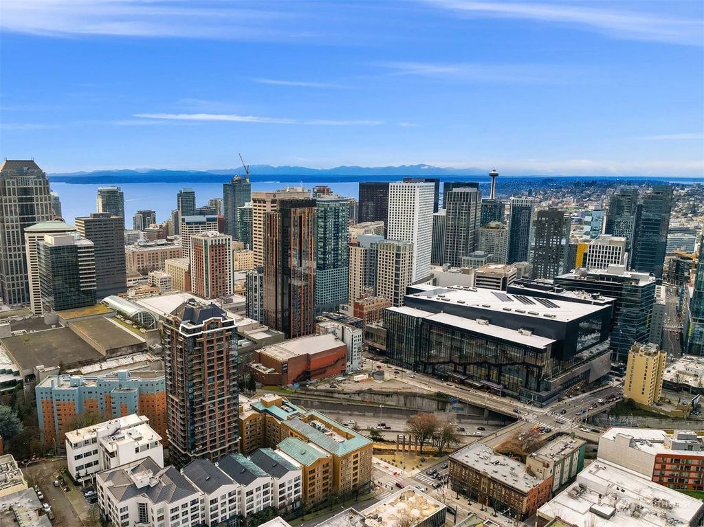 Photo of 1420 Terry Avenue #2702, Seattle, WA 98101 (MLS # 2200335)