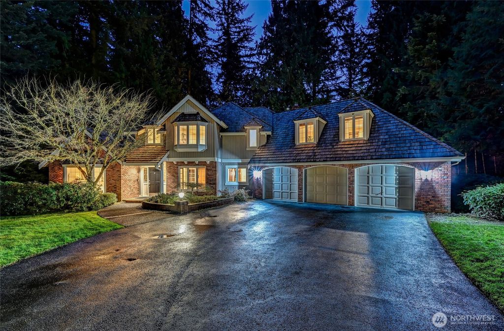 Photo of 21815 NE 104th Place, Redmond, WA 98053 (MLS # 2347483)