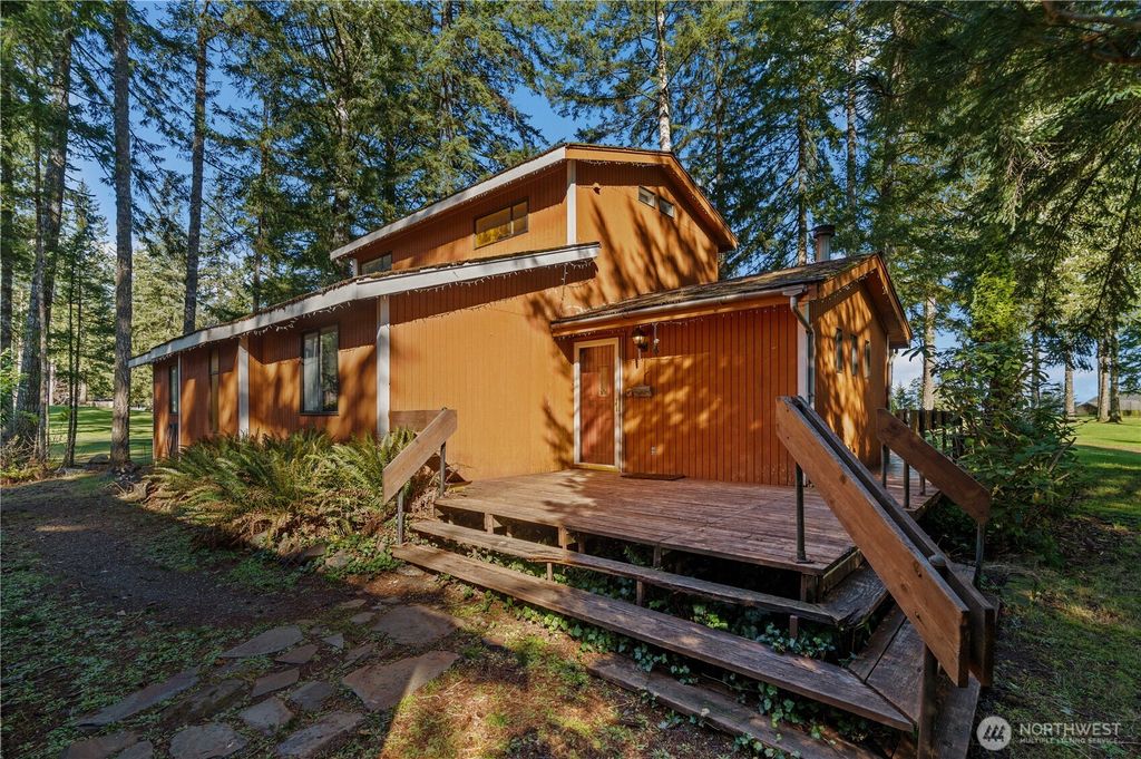 Photo of 1031 E Manzanita Drive, Union, WA 98592 (MLS # 2485962)