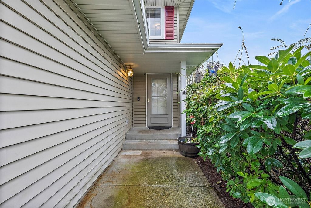 Photo of 1504 102nd Street E, Tacoma, WA 98445 (MLS # 2491734)