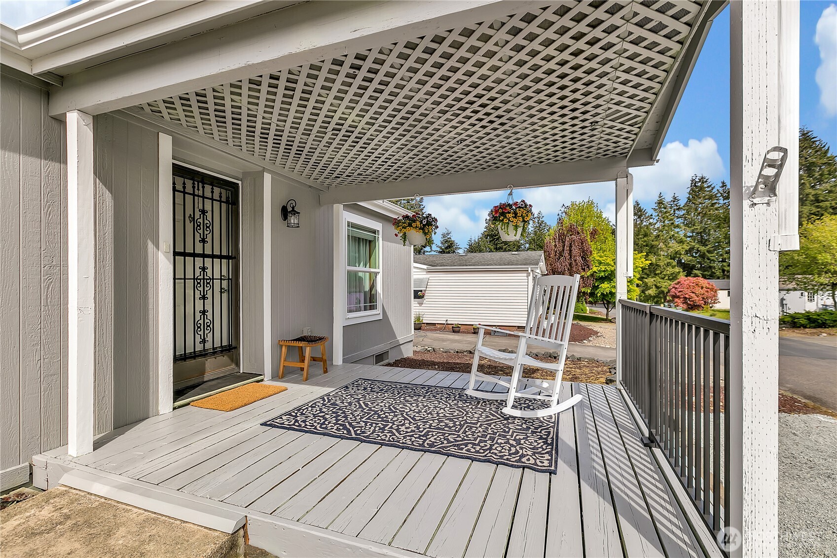 9923 189th Street E