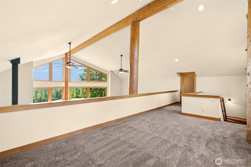 listing image 9366900700116385241