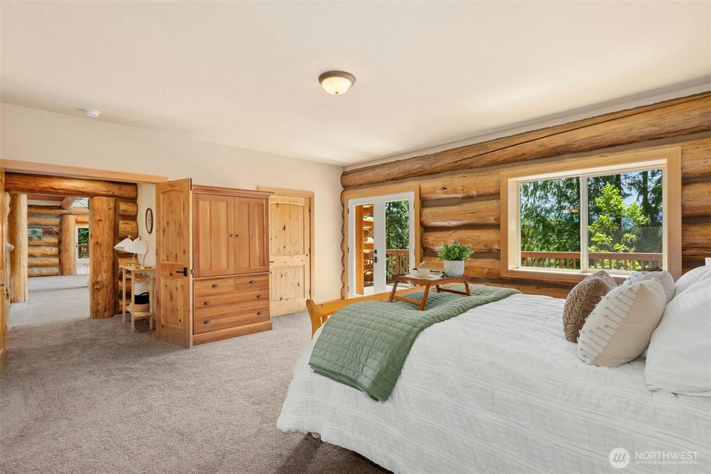 listing image 9360454684696334815