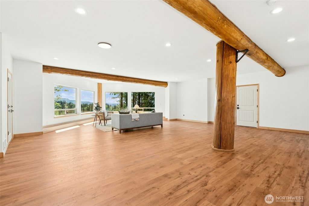 listing image 9369255021053298412