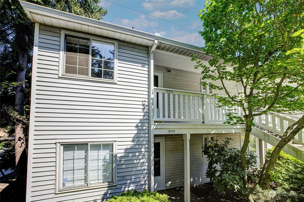 Photo of 12378 SE 41st Lane #7, Bellevue, WA 98006 (MLS # 2137459)