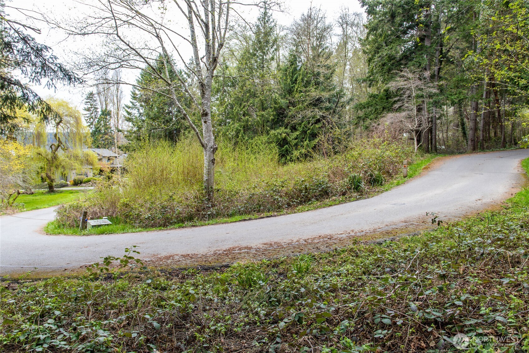 9190 Fox Cove Lane NE