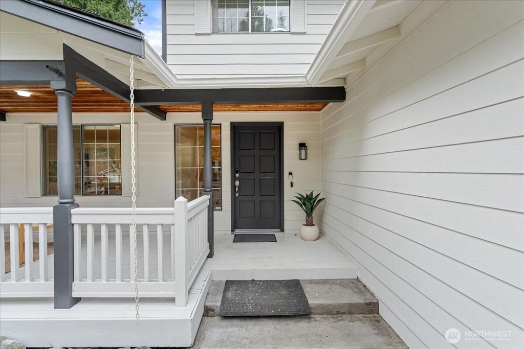 Photo of 14433 106th Place NE, Kirkland, WA 98034 (MLS # 2485229)