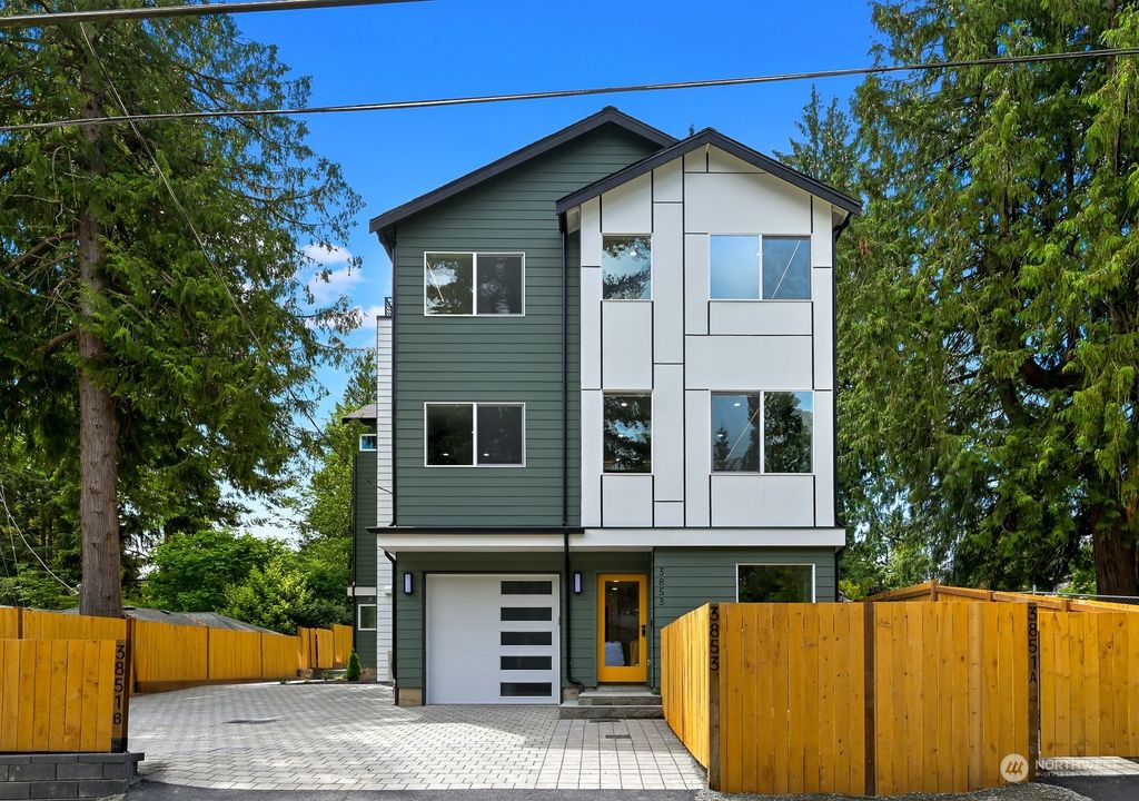 Photo of 3853 NE 88th Street, Seattle, WA 98115 (MLS # 2250360)