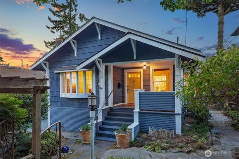 Photo of 1636 N 54th Street, Seattle, WA 98103 (MLS # 2557064)