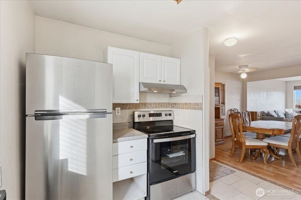 Photo of 117 Young Street, Grand Coulee, WA 99133 (MLS # 2472556)