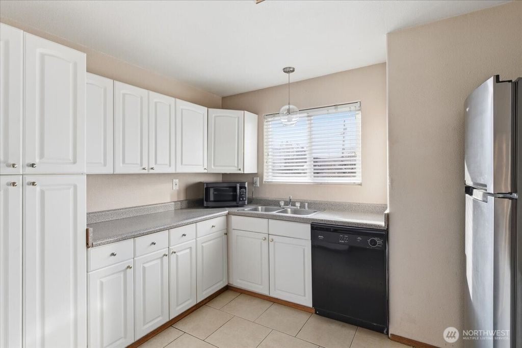 Photo of 117 Young Street, Grand Coulee, WA 99133 (MLS # 2472556)