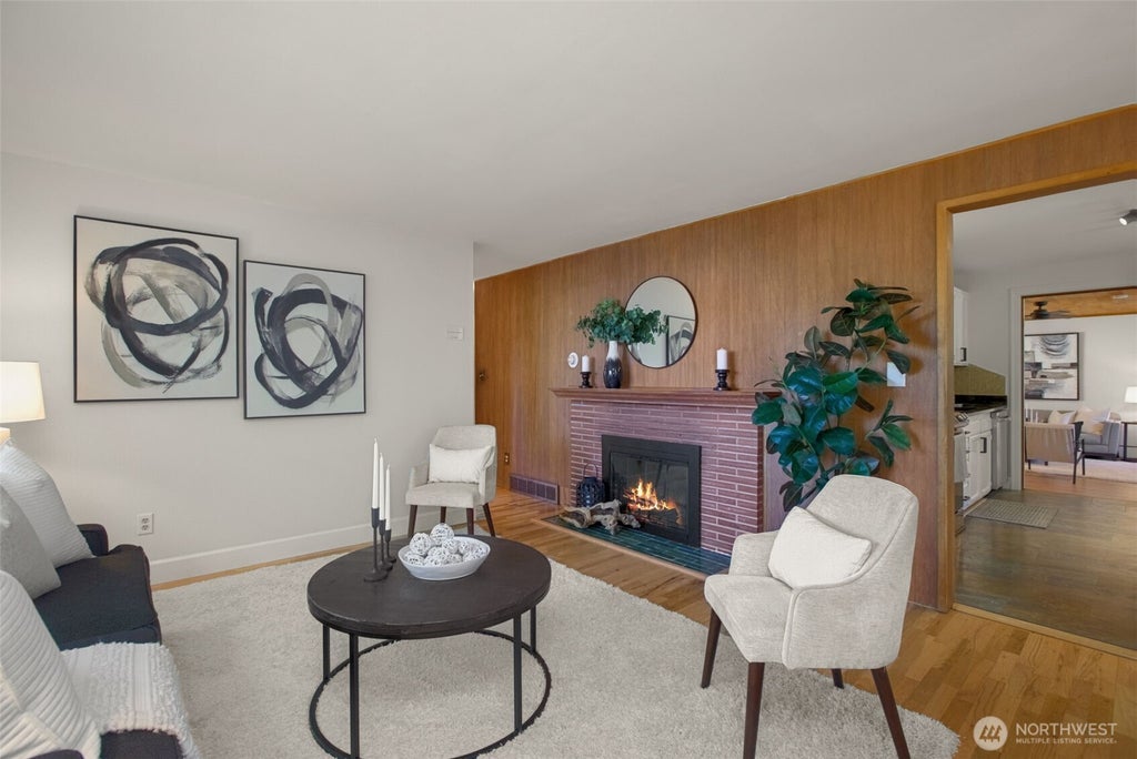 Photo of 18806 4th Avenue S, Burien, WA 98148 (MLS # 2585011)