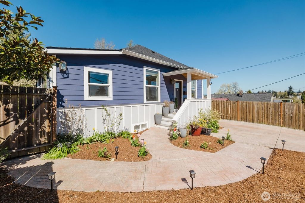 Photo of 3032 S Dawson Street, Seattle, WA 98108 (MLS # 2481180)
