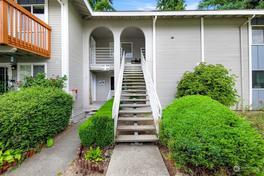 Photo of 17204 NE 45th Street #62, Redmond, WA 98052 (MLS # 2136944)