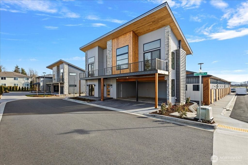 Photo of 120 Skipping Stone Loop, Lynden, WA 98264 (MLS # 2466521)