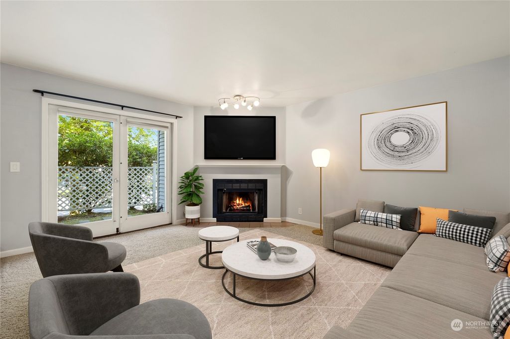 Photo of 12023 SE 60th Street #F, Bellevue, WA 98006 (MLS # 2134664)