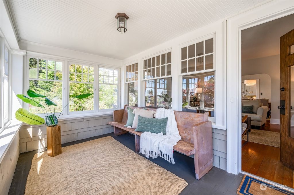 Photo of 4132 SW Holden Street, Seattle, WA 98136 (MLS # 2241191)