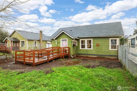Photo of 325 E Main Street, Mossyrock, WA 98564 (MLS # 2461359)