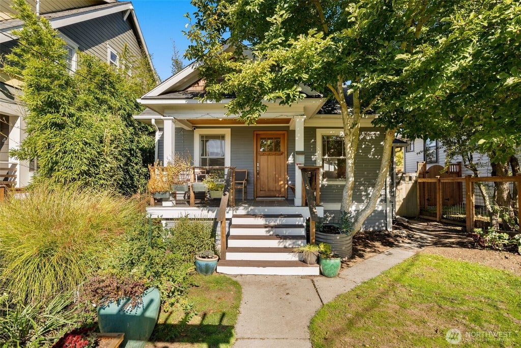 Photo of 130 NW 74th Street, Seattle, WA 98117 (MLS # 2589107)