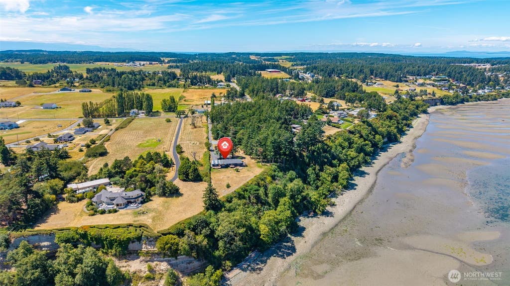 Photo of 1526 Scenic Heights Road, Oak Harbor, WA 98277 (MLS # 2571391)