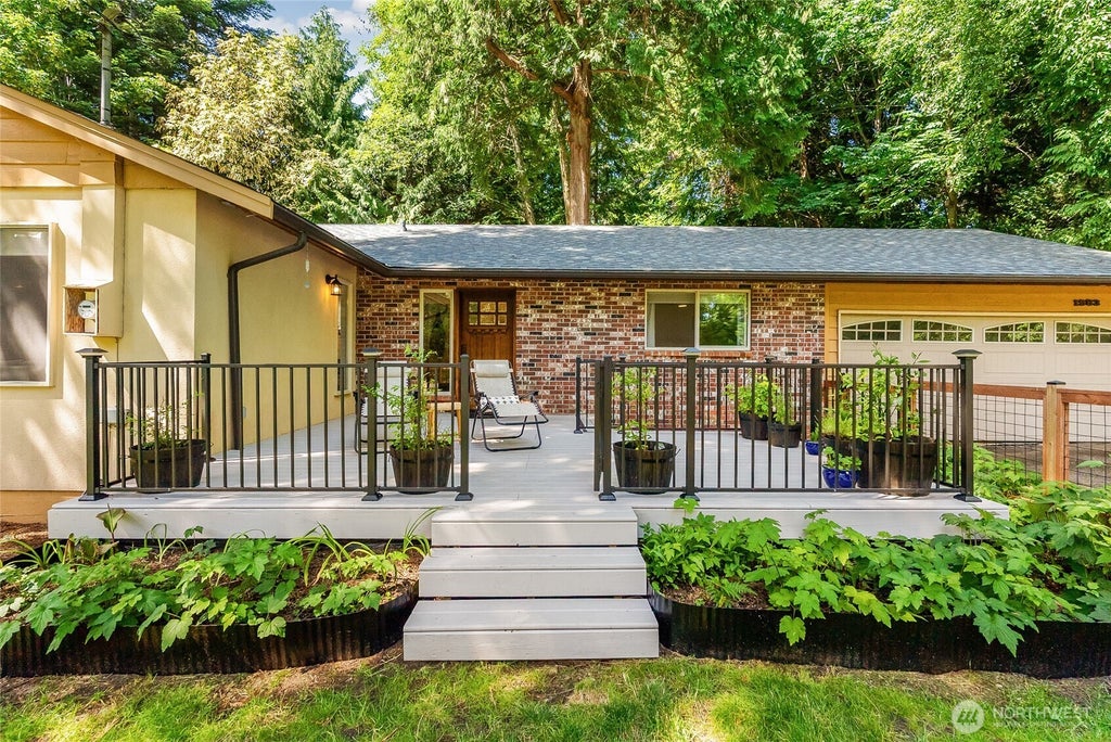 Photo of 1983 Cedar Park Drive, Point Roberts, WA 98281 (MLS # 2541455)