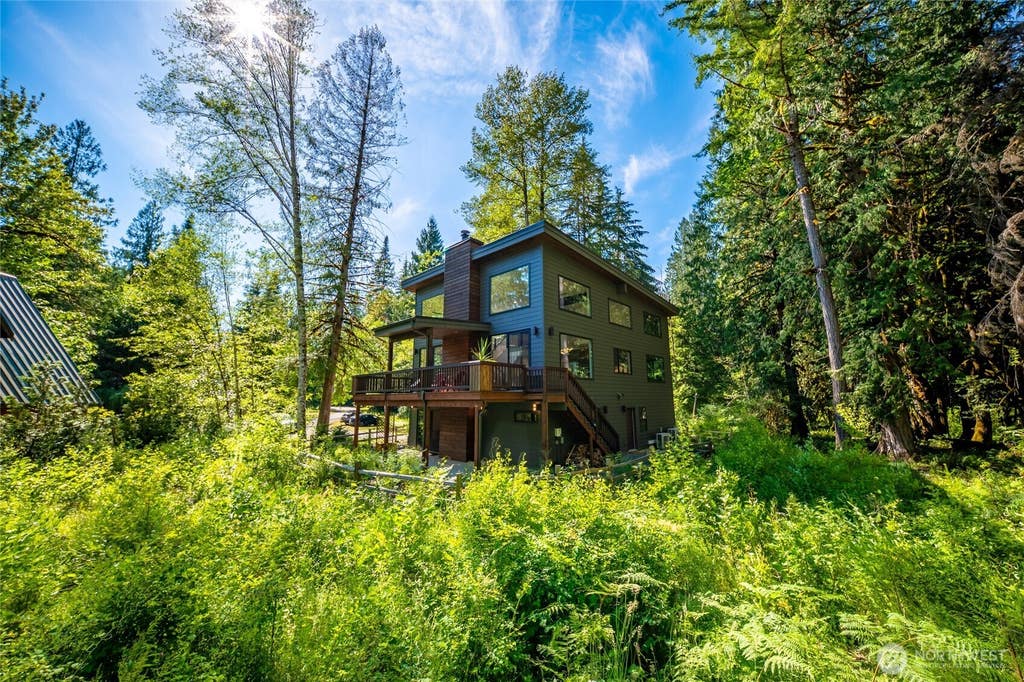 Photo of 12031 Shuksan Rim Drive, Deming, WA 98244 (MLS # 2539477)