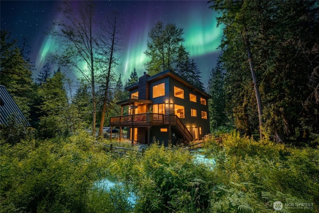 Photo of 12031 Shuksan Rim Drive, Deming, WA 98244 (MLS # 2539477)