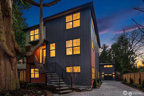 Photo of 2615 NE 87th Street, Seattle, WA 98115 (MLS # 2516816)