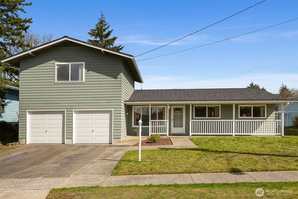 Photo of 22506 108th Avenue SE, Kent, WA 98031 (MLS # 2349505)