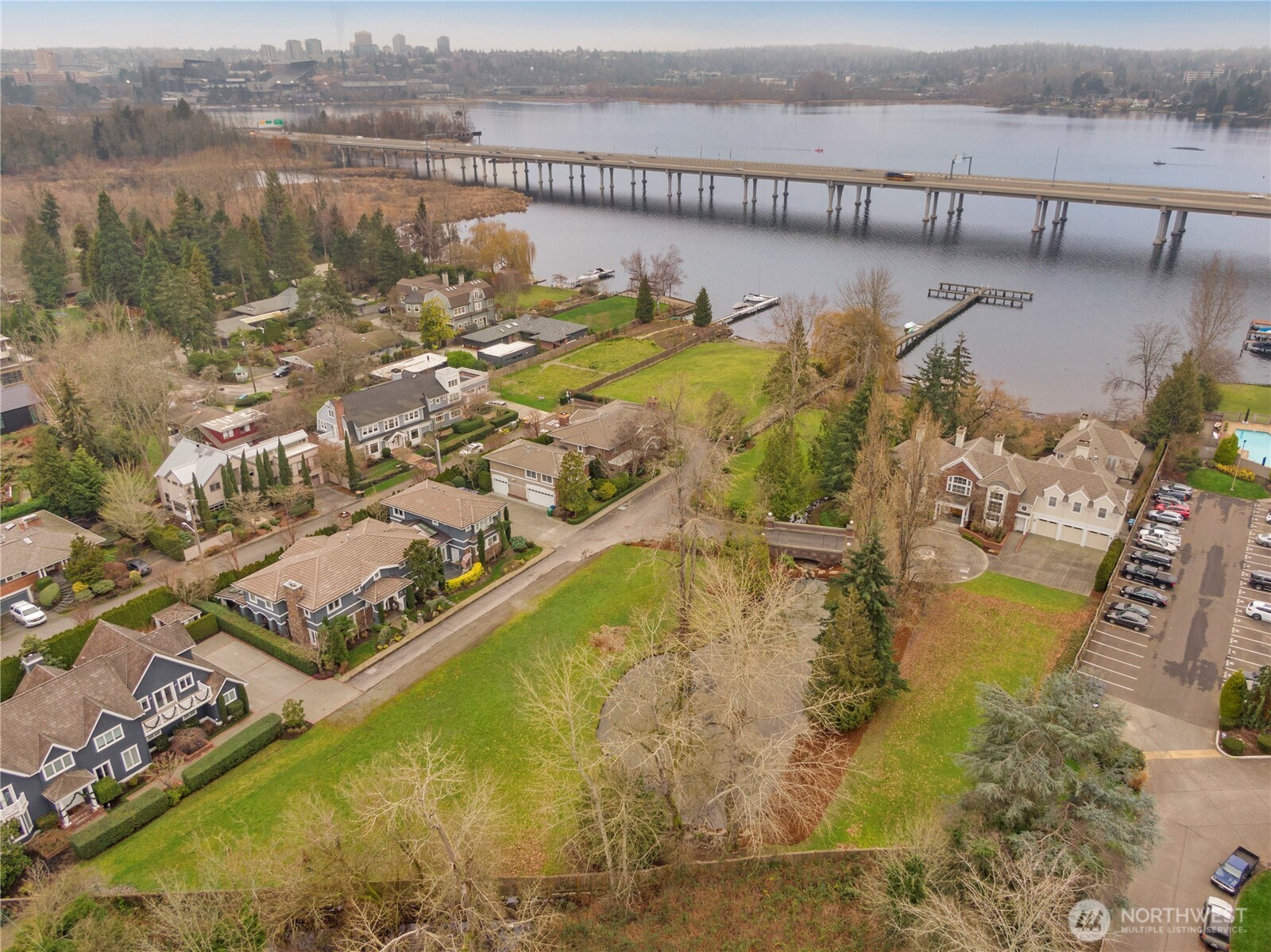 2540 39th Avenue E 5
