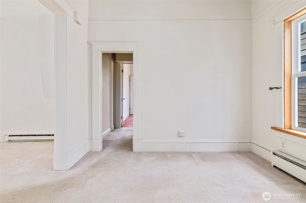 listing image 9366860658525679700
