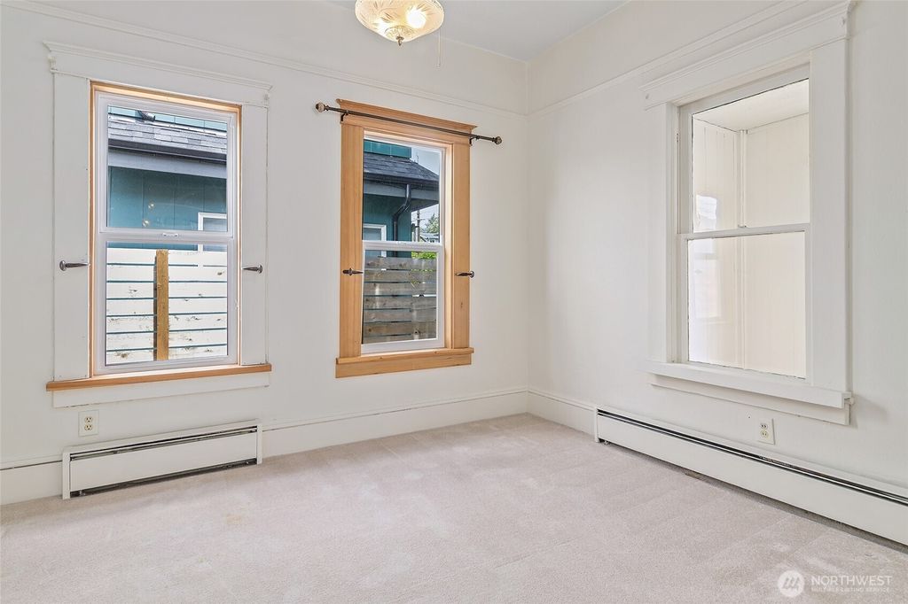 listing image 9367730984785377565