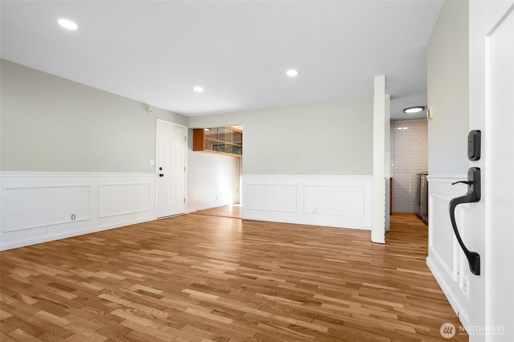 Photo of 5804 176th Street SW, Lynnwood, WA 98037 (MLS # 2360174)