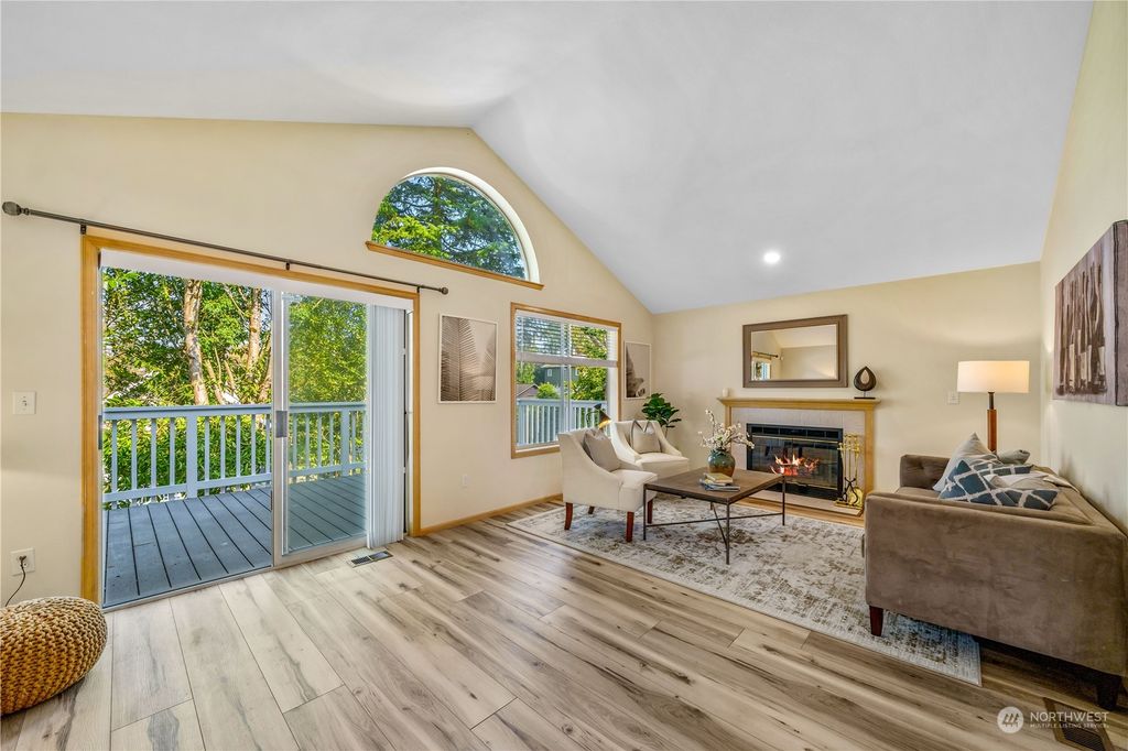Photo of 5316 8th Avenue NE, Seattle, WA 98105 (MLS # 2136621)