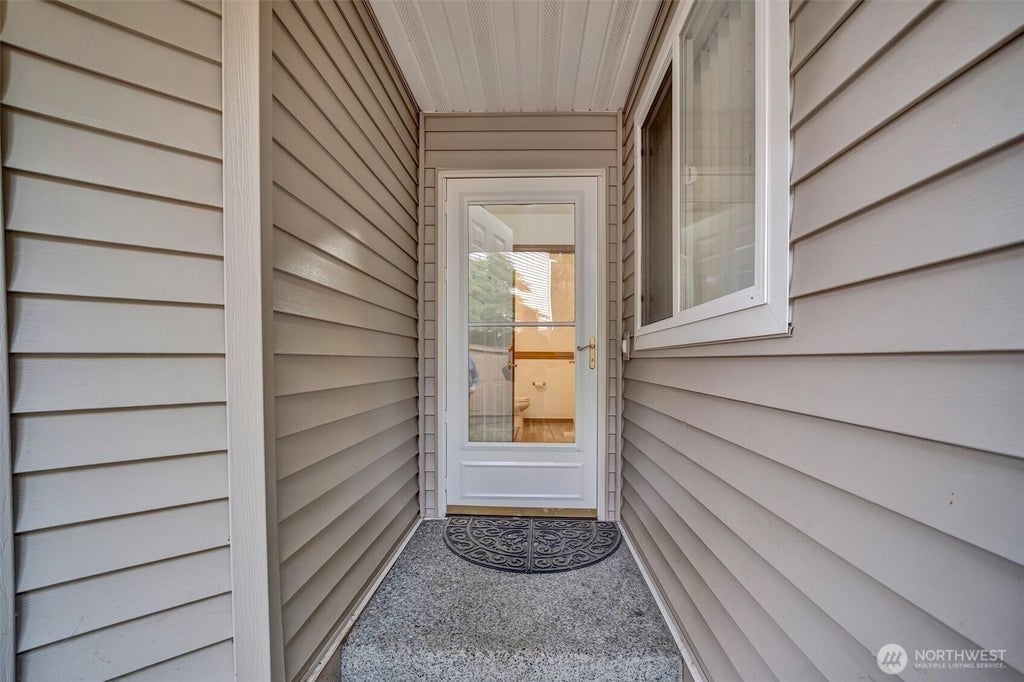 Photo of 15 87th Avenue NE #B, Lake Stevens, WA 98258 (MLS # 2568562)
