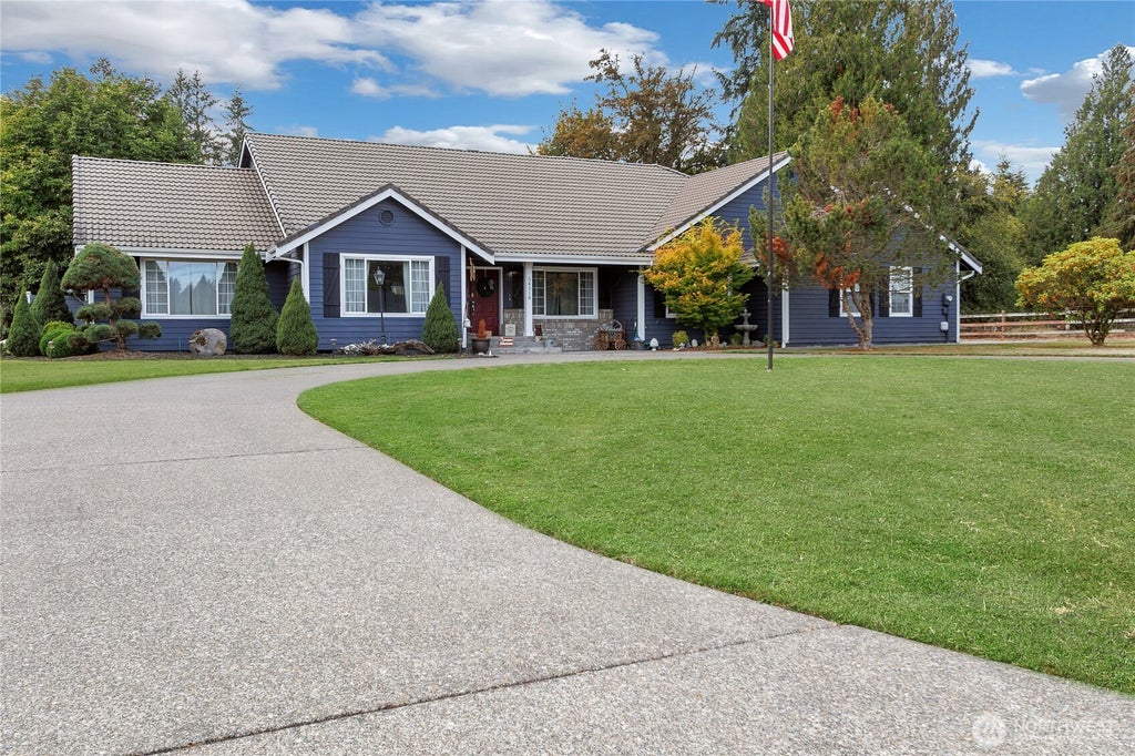 Photo of 34518 99th Avenue S, Roy, WA 98580 (MLS # 2587749)