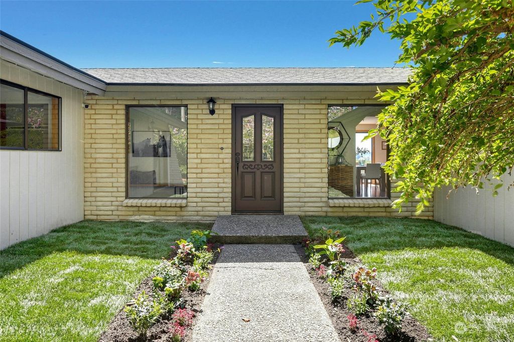 Photo of 21500 Calhoun Road, Monroe, WA 98272 (MLS # 2227389)