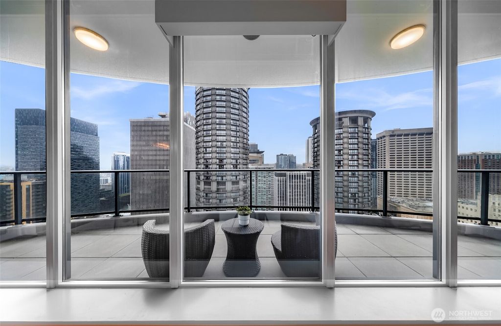 Photo of 1920 4th Avenue #2605, Seattle, WA 98101 (MLS # 2496120)