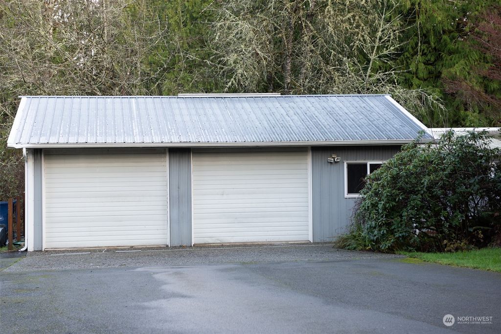 Photo of 1533 167th Avenue SE, Snohomish, WA 98290 (MLS # 2315491)