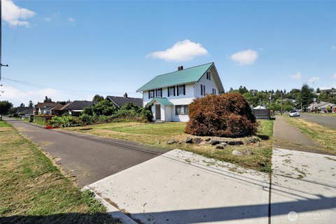 Photo of 255 Emerson Avenue, Hoquiam, WA 98550 (MLS # 2559165)