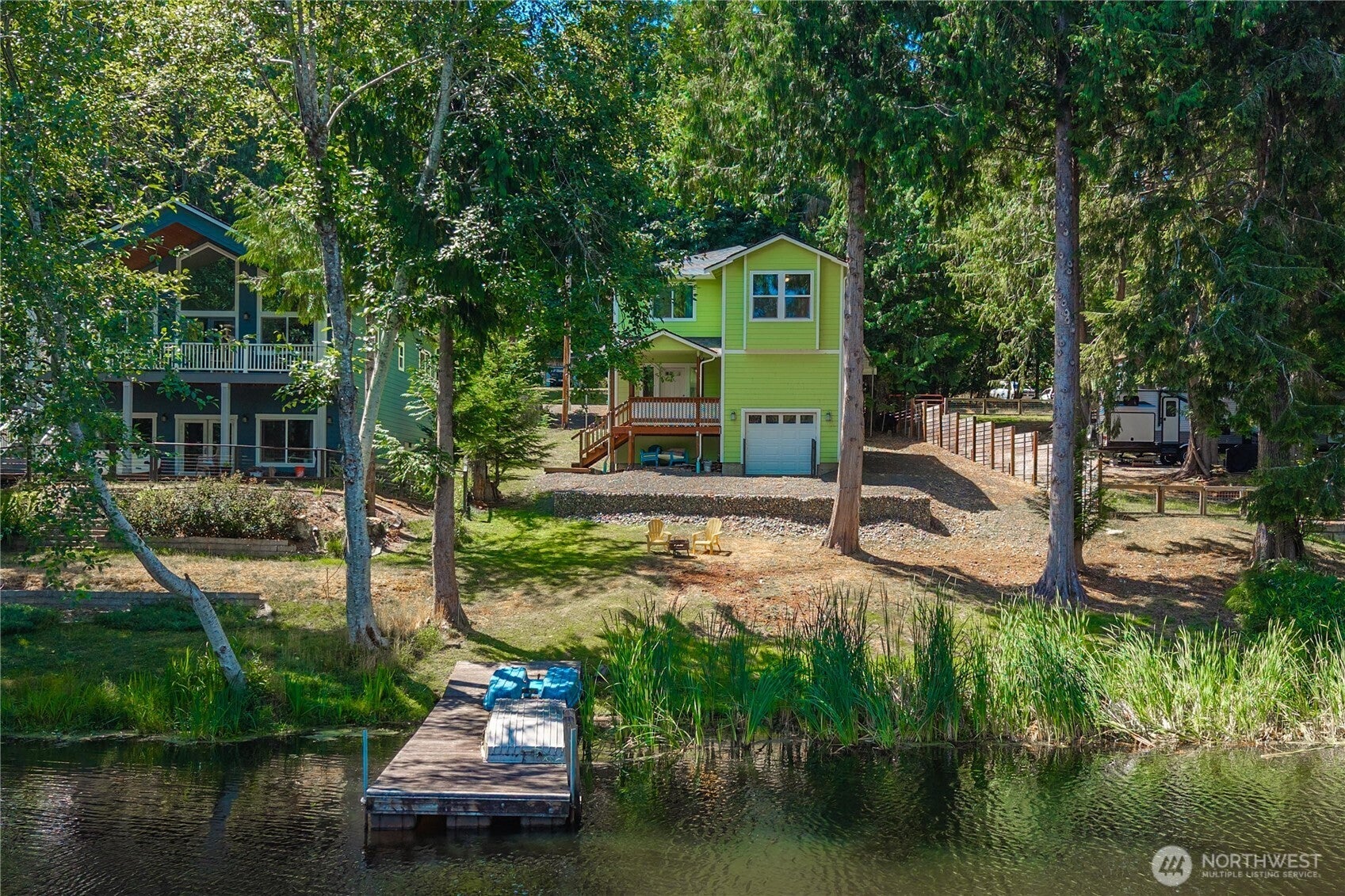 520 E Lakeshore Drive W