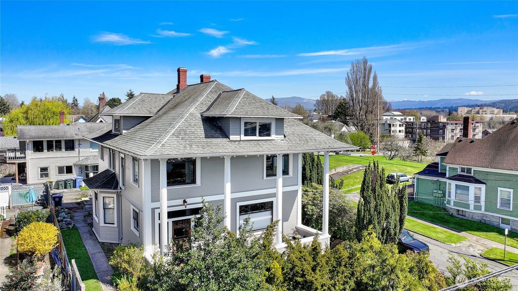 Photo of 1200 W Holly Street, Bellingham, WA 98225 (MLS # 2505976)