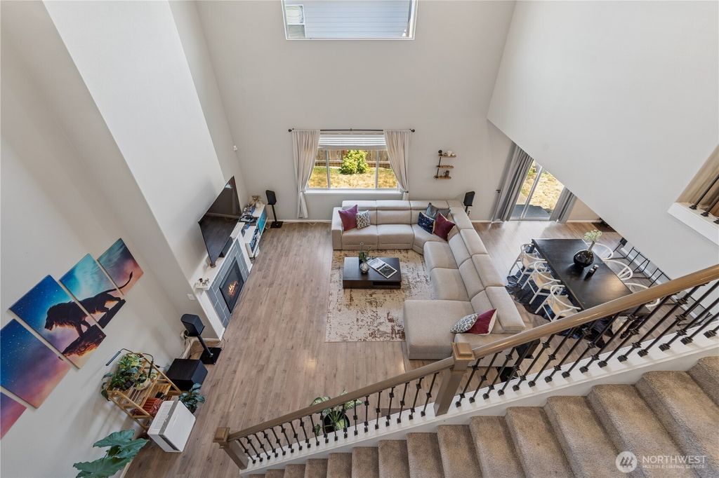 Photo of 25504 128th Avenue SE, Kent, WA 98039 (MLS # 2408404)