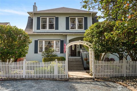 Photo of 1507 15th Street, Anacortes, WA 98221 (MLS # 2507051)