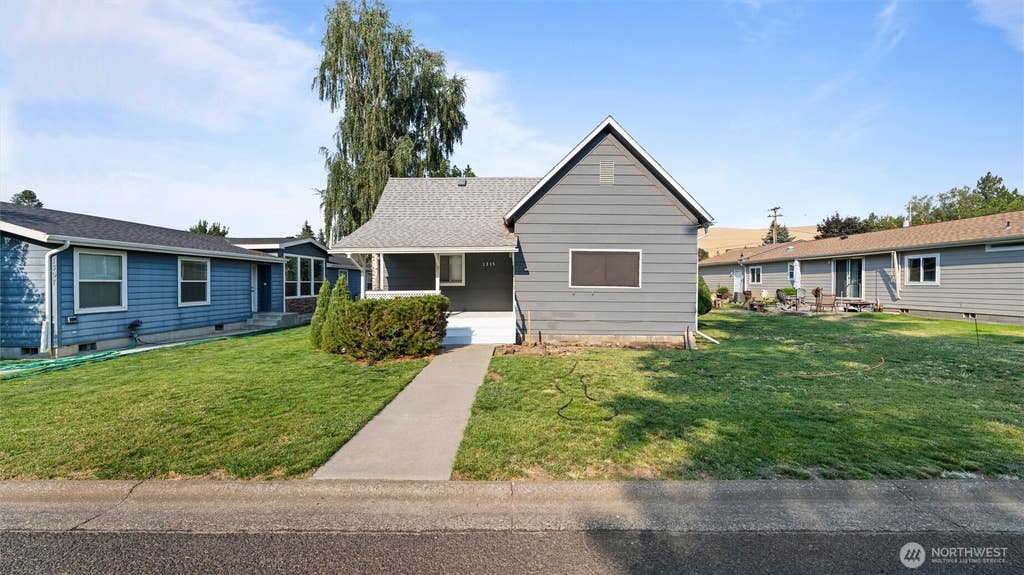 Photo of 1315 S 2nd St. ST, Dayton, WA 99328 (MLS # 2569417)