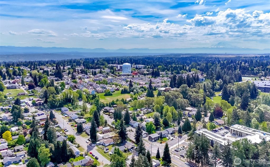 Photo of 648 SW 107th Avenue, Seattle, WA 98146 (MLS # 2516774)