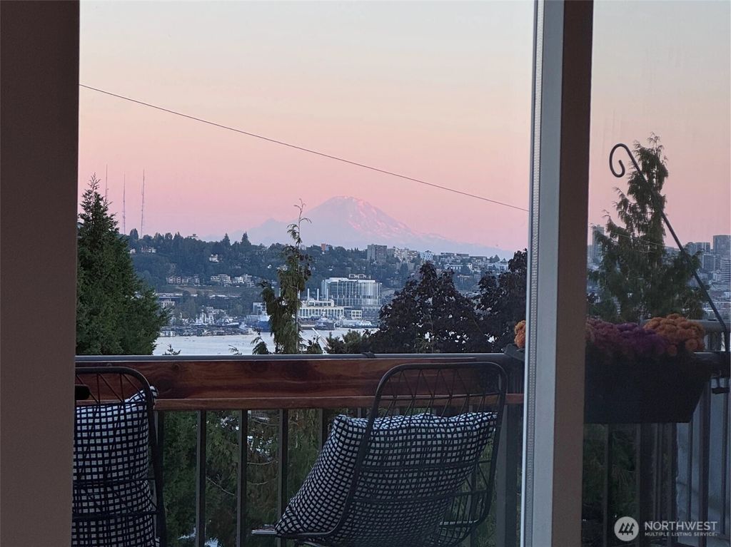 Photo of 4020 Aurora Avenue N #411, Seattle, WA 98103 (MLS # 2432550)