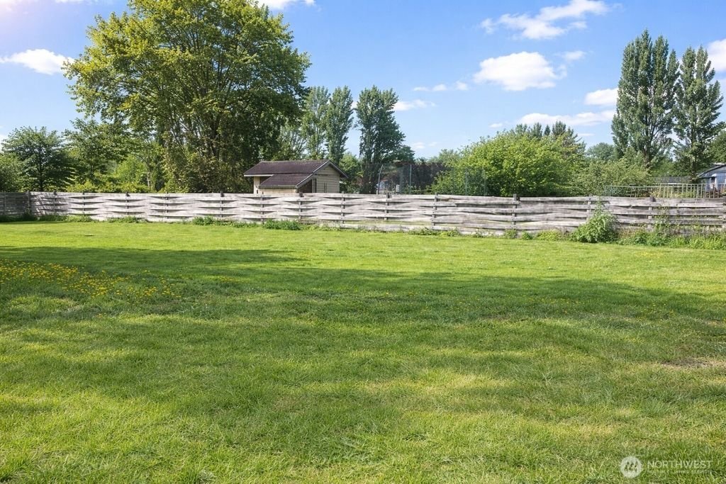 Photo of 905 Coolidge Road, Aberdeen, WA 98520 (MLS # 2502470)