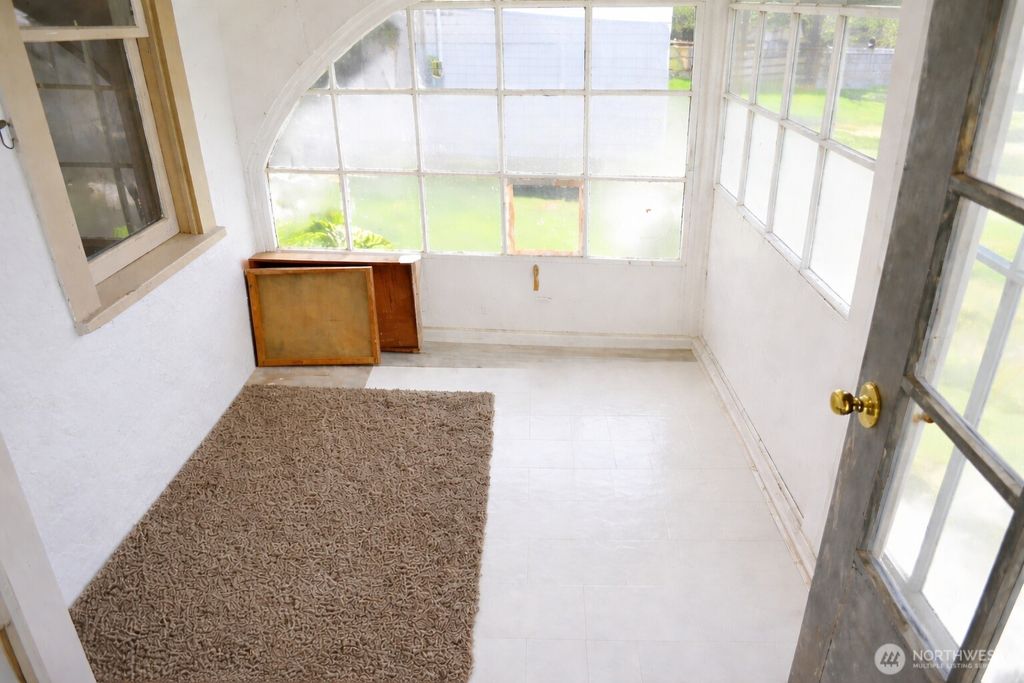 Photo of 905 Coolidge Road, Aberdeen, WA 98520 (MLS # 2502470)