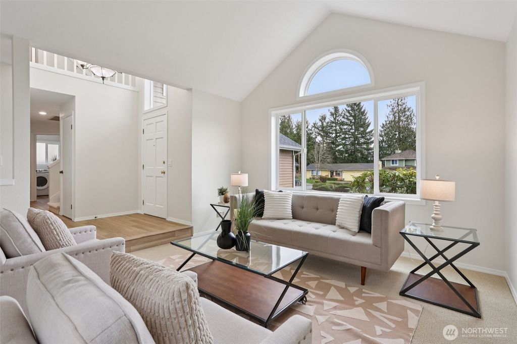 Photo of 22124 NE 9th Place, Sammamish, WA 98074 (MLS # 2496998)